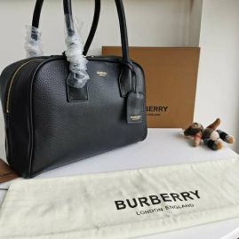 Picture of Burberry Lady Handbags _SKUfw95763291fw
